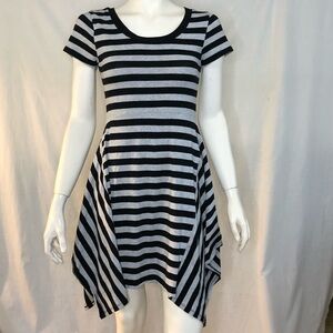 Women’s UK2LA grey and black striped short sleeve dress with jagged hem small